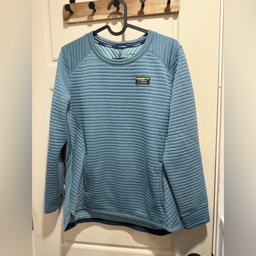 L.L Bean Sweater - Picture 2 of 6